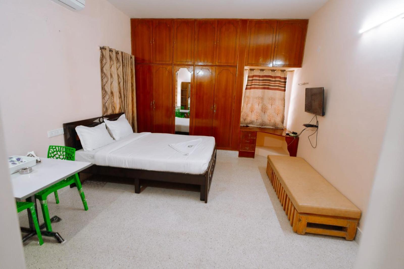 Akshatha Home Stay Bangalore Eksteriør billede